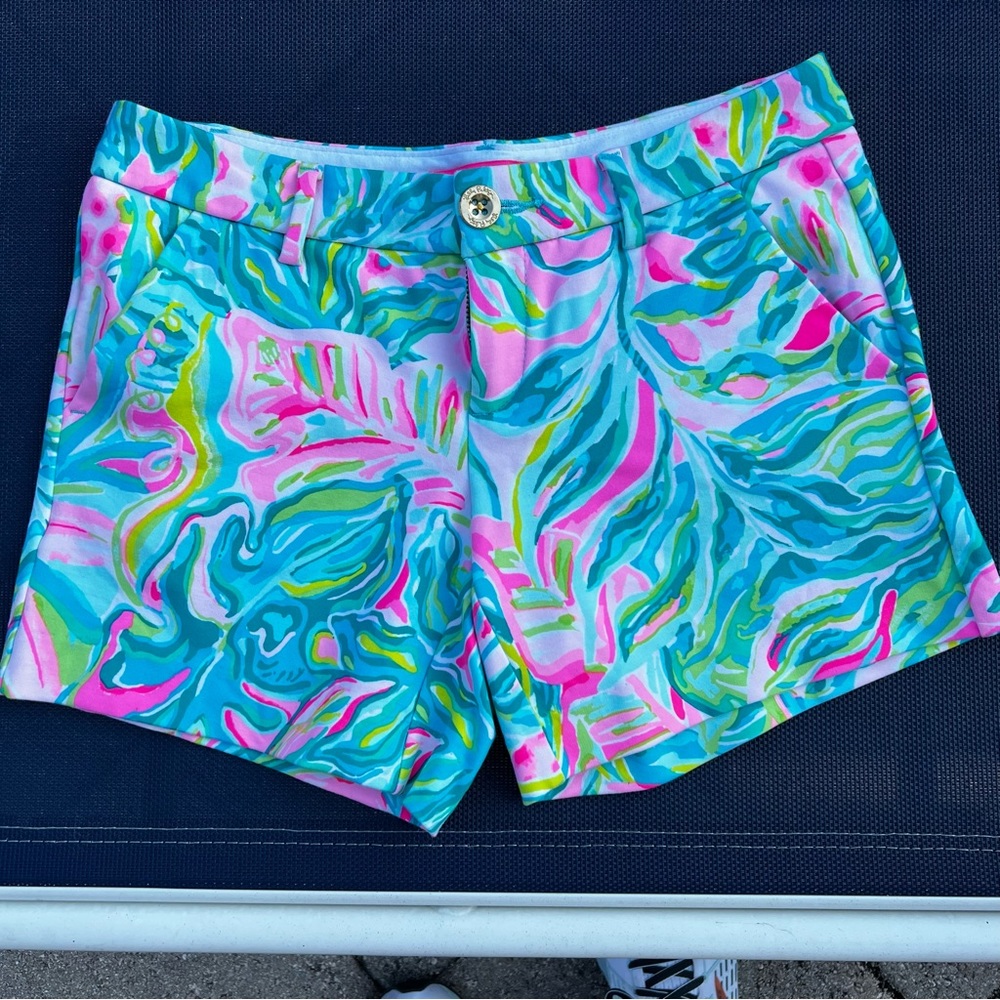 Lilly Pulitzer Callahan shorts size 00 stretchy